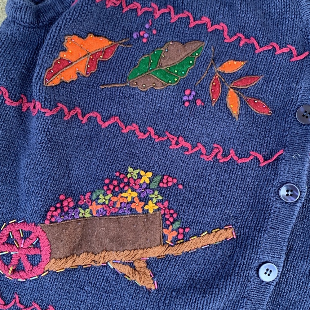 🚫SOLD🚫
Vintage Embroidered Fall Autumn Theme Sweater Vest Size 18w/20w - Picture 4 of 7
